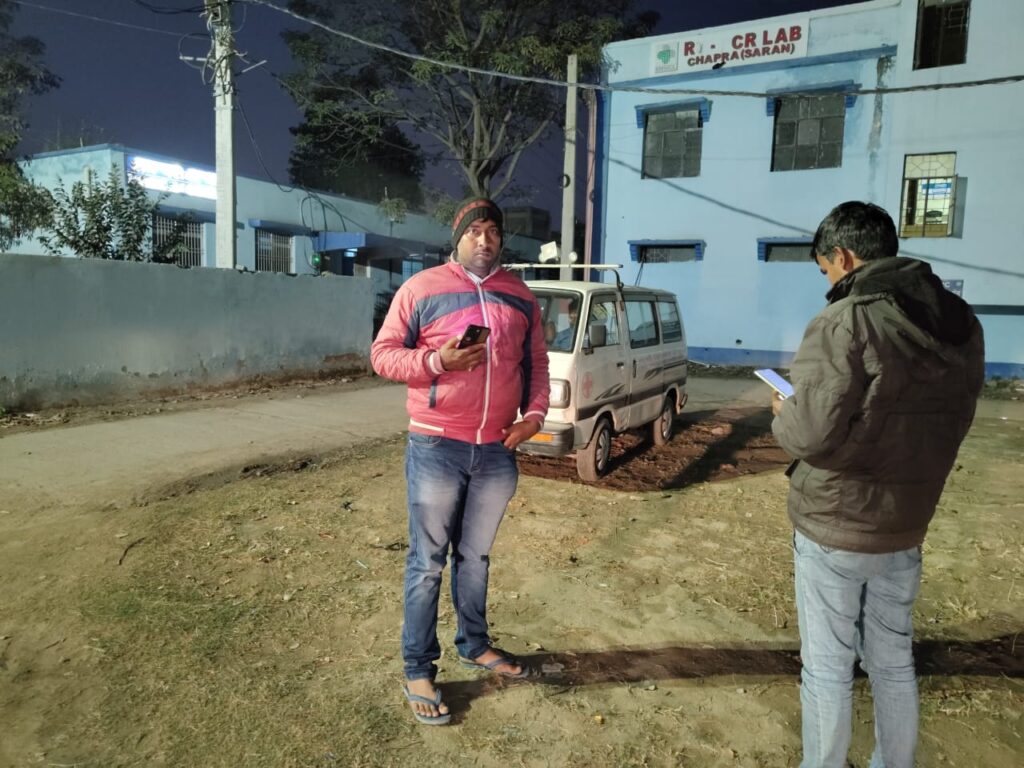 लापरवाही : क’रंट लगने से महिला की मौ’त के बाद घर में मा’तम