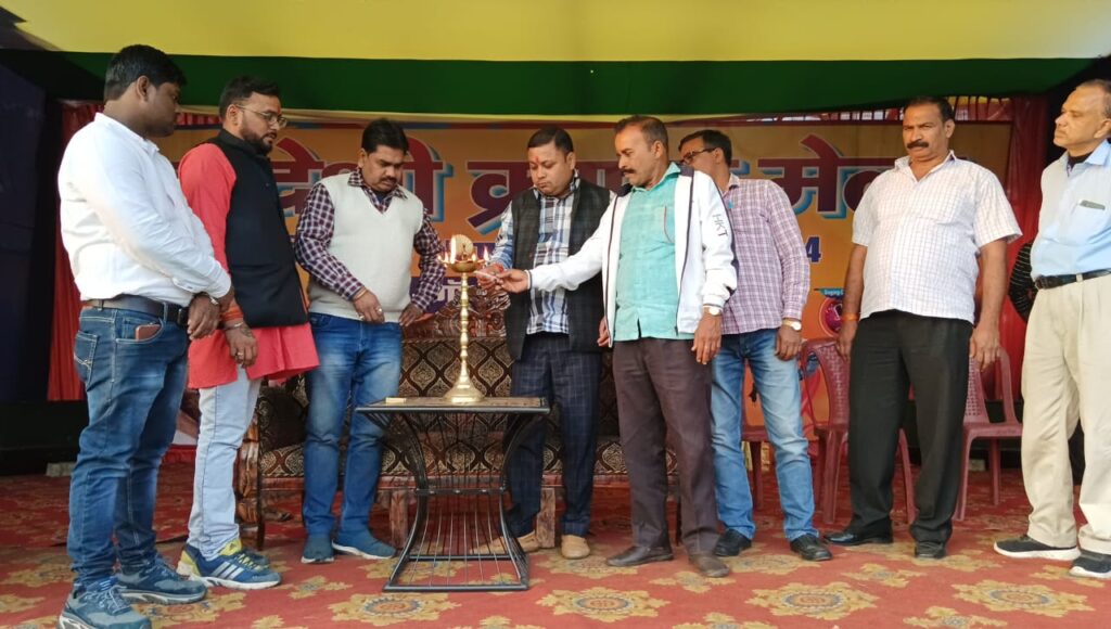 स्वदेशी क्राफ्ट मेला का किया गया उद्घाटन ; विभिन्न राज्यों के प्रसिद्ध प्रोडक्ट्स के साथ मनोरंजन की भी है पूरी व्यवस्था