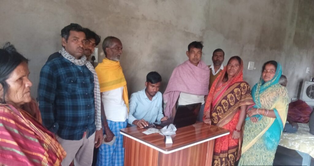 आयुष्मान भारत जन आरोग्य योजना के अंतर्गत जिले के सभी सरकारी अस्पताल तथा 5 निजी अस्पताल सूचीबद्ध ; पहले दिन 18636 लोगों का बनाया गया गोल्डेन कार्ड