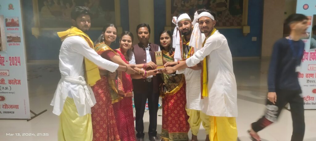 सप्त दिवसीय राष्ट्रीय एकीकरण शिविर में देश के 12 राज्यों से लगभग 200 स्वयंसेवकों ने किया पार्टिसिपेट