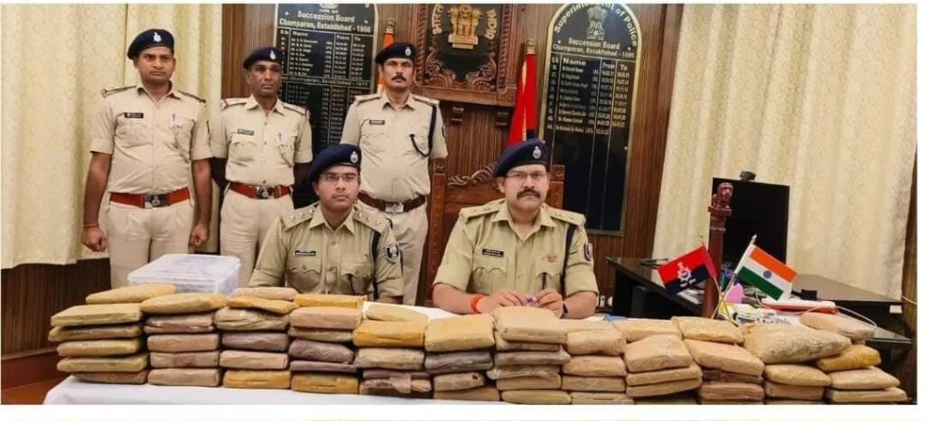 ₹2.5 करोड़ के च’रस और गां’जा के साथ 3 त’स्करों को पुलिस ने किया गिरफ्तार