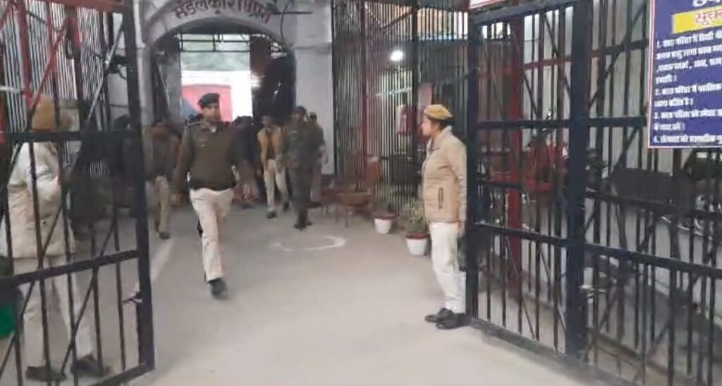 छपरा मंडल का’रा में लगातार दूसरे महीने छा’पेमारी के दौरान भी नहीं बरामद हुई आ’पत्तिजनक कोई भी वस्तु