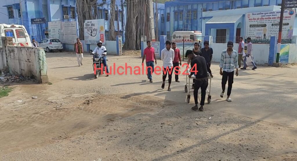 दोस्त के साथ होली मना कर खाया मी’ट-भात ; फोरलेन पर मिली ला’श, दोस्त गिरफ्तार