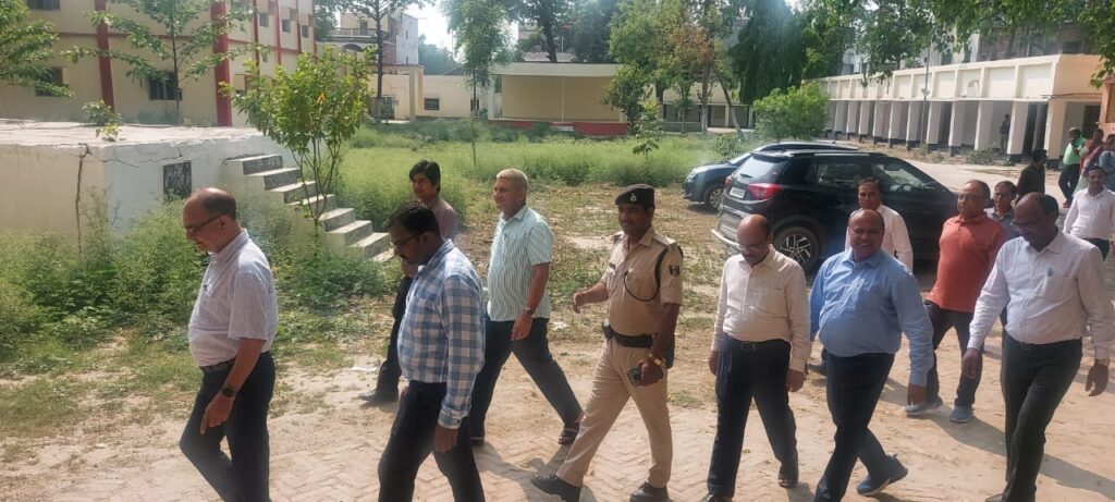 JPU कुलपति ने गोपालगंज के दो महाविद्यालयों का निरीक्षण कर दिया आवश्यक निर्देश