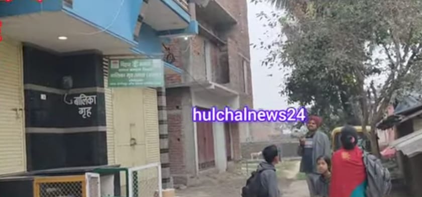 बालिका गृह की दो बालिका इस बार टेंपो से कू’दकर हुई फ’रार ; प्राथमिकी दर्ज कर पुलिस अब छान रही सड़क की खा’क ; 5 महीने पहले भा’गी थी पांच बालिकाएं