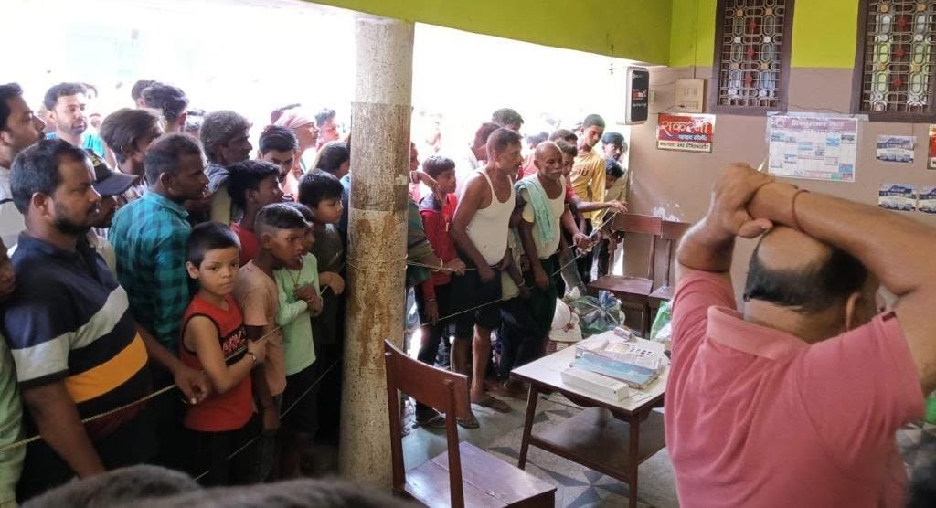 अ’पराधियों ने छड़-गिट्टी व्यवसायी के घर पर चढ़कर क’नपटी में मा’री गो’ली ; मौ’त के बाद मा’तम