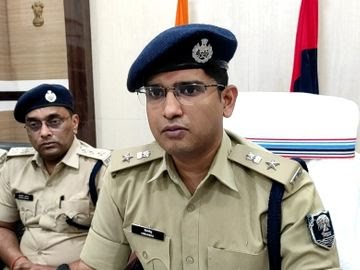 पिता-भाई ने ₹3 लाख में सु’पारी कि’लर से करवाई शिक्षक की ह’त्या ; स्कूल जाते वक्त मा’री गो’ली