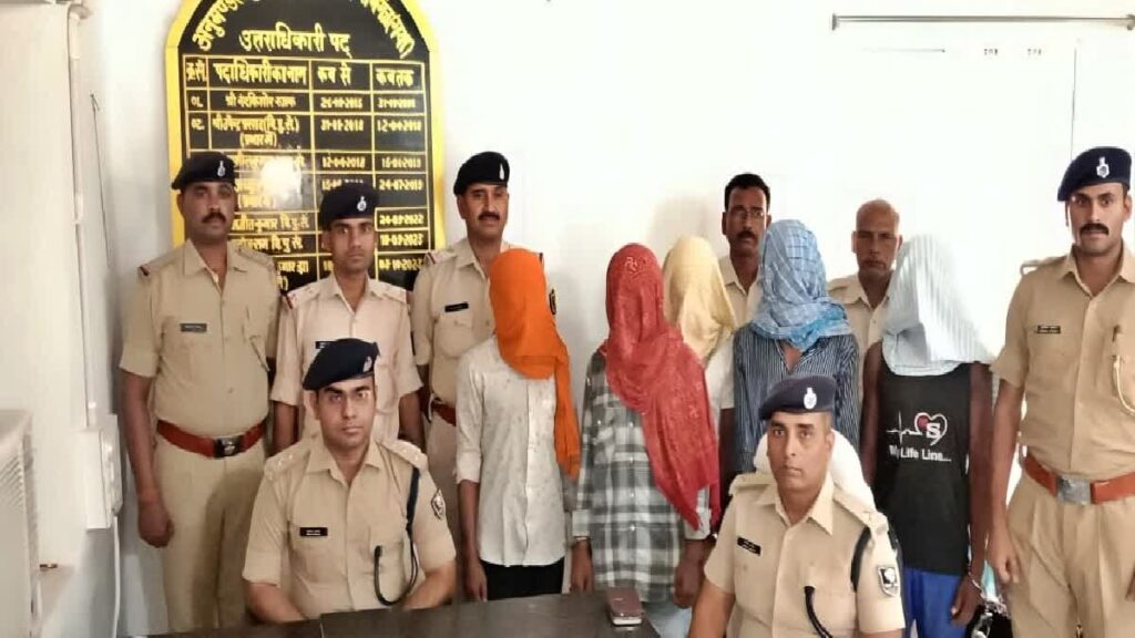 चार दोस्तों के साथ मिलकर की गर्लफ्रेंड की ह’त्या ; ह’त्या के लिए गुजरात से दोस्तों को लेकर पहुंचा था गया