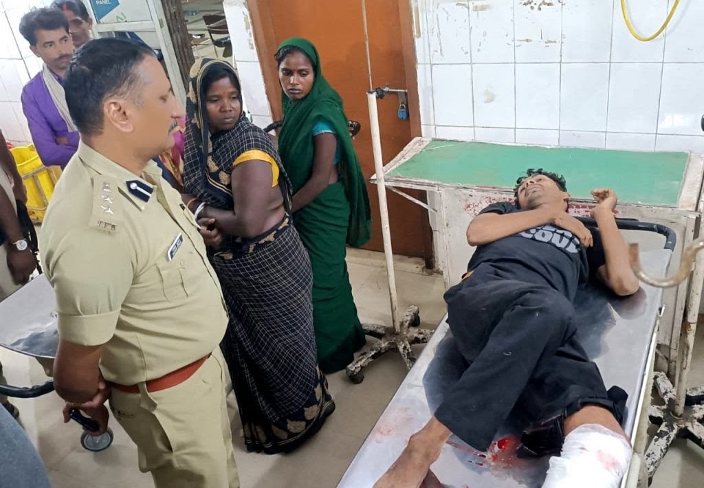 गिरफ्तारी के बाद अ’पराधी ने पुलिस का पि’स्टल छीन उसी पर कर दिया फा’यर ; पुलिस ने खदेड़कर दो अ’पराधियों को मा’री गो’ली