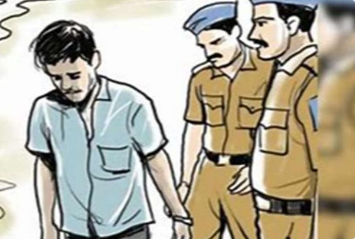 सोशल मीडिया पर महिला का आपत्तिजनक फोटो वायरल करने वाले युवक को सारण साइबर थाना पुलिस ने किया गिरफ्तार