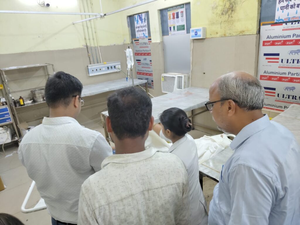 विषपान करने से युवती की गई जान ; शव लेकर भागे परिजन