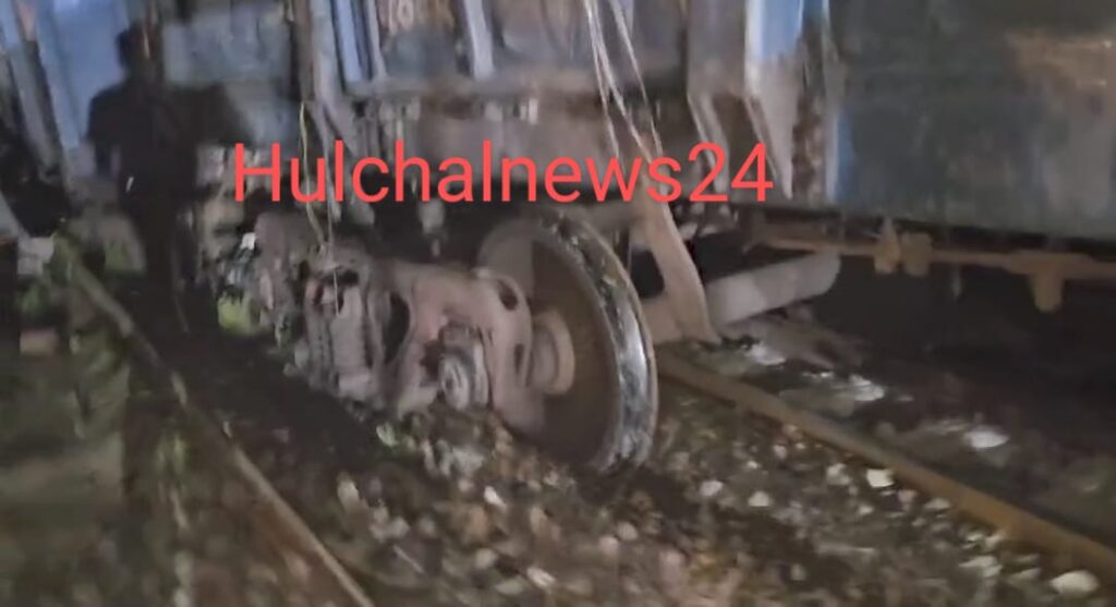 छपरा जंक्शन पूर्वी यार्ड में अप मालगाड़ी के दो वैगन हुए बेपटरी ; कोई हताहत नहीं