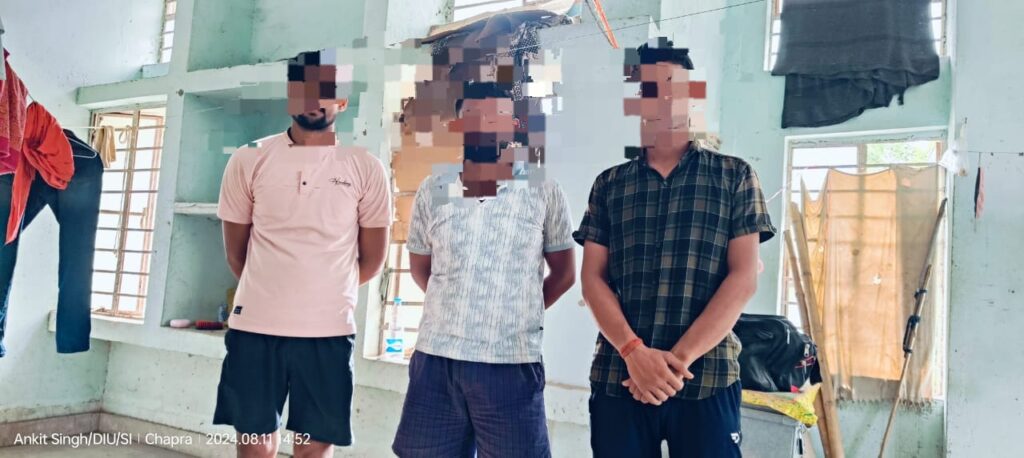 फिर साॅल्वर गैंग के अन्य तीन सदस्य गिरफ्तार, मास्टरमाइंड अभी भी फरार ; छपरा, सिवान से पटना तक फैला है नेटवर्क