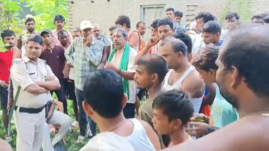 प्रेम प्रसंग में हत्या मामले में प्रेमिका सहित आधा दर्जन गिरफ्तार ; 24 घंटे के अंदर एसपी ने की कार्रवाई