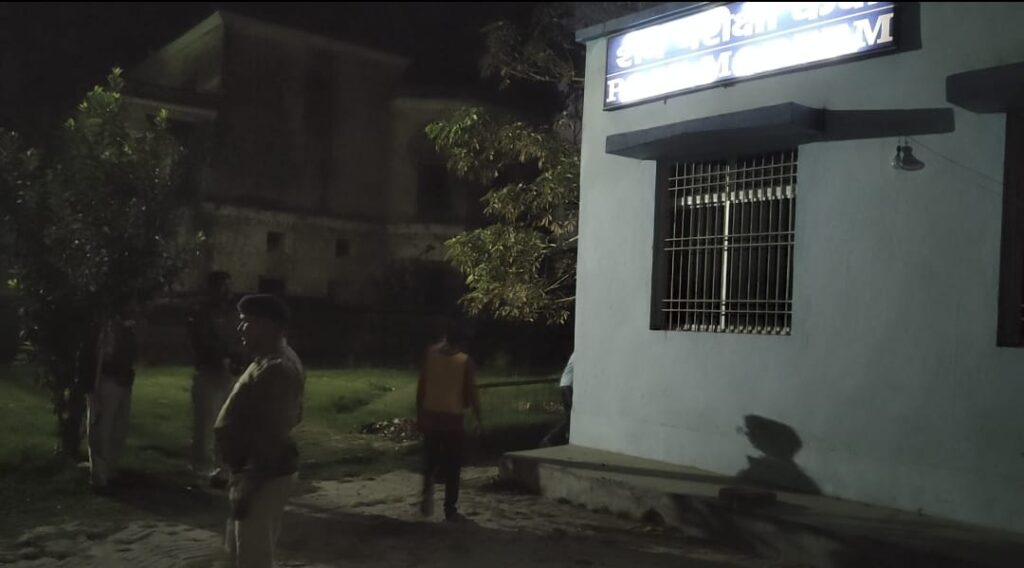 पुलिस की पिटाई से या डूबने से हुई मौत ; पोस्टमार्टम रिपोर्ट से होगा खुलासा