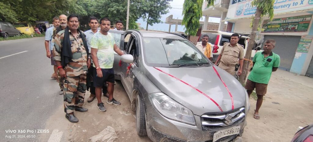मद्य निषेध विभाग ने दो लग्जरी कार से देसी विदेशी शराब किया बरामद