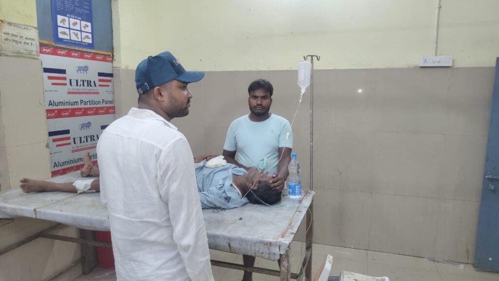 ट्रेन की चपेट में आने से एक व्यवसायी गंभीर स्थिति में रेफर ; दूसरे युवक की ट्रेन से कट कर चली गई जान