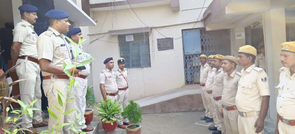 पुलिस अधीक्षक ने भेल्दी थाना का वार्षिक निरीक्षण कर दिया दिशा-निर्देश