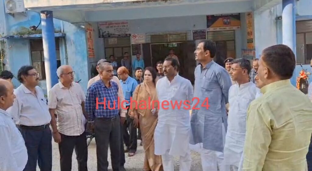 छपरा सदर अस्पताल का जांच करने पहुंची विधान परिषद की टीम 15-20 मिनट में ओपीडी निरीक्षण कर वापस लौटी