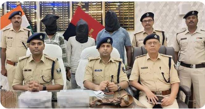 बालू माफिया ने यूपी से मंगवाया हथियार, 2 पिस्टल और 154 जिंदा कारतूस के साथ तस्कर गिरफ्तार