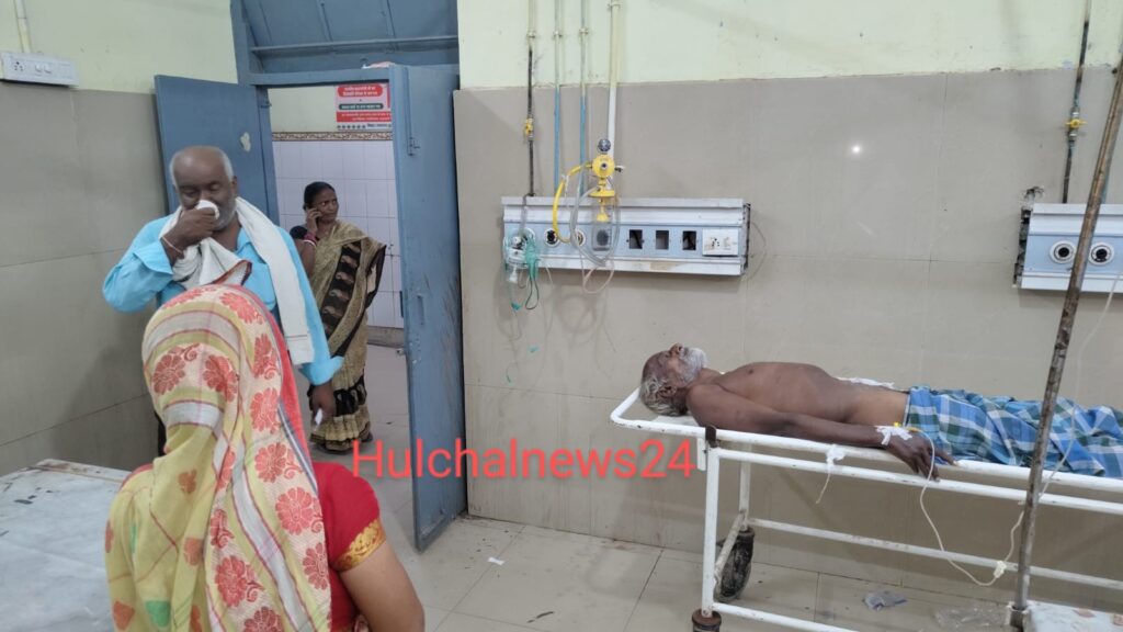 नदी पर स्नान करने गए एक व्यक्ति को बदमाशों ने चाकू घोंप किया गंभीर ; पटना रेफर