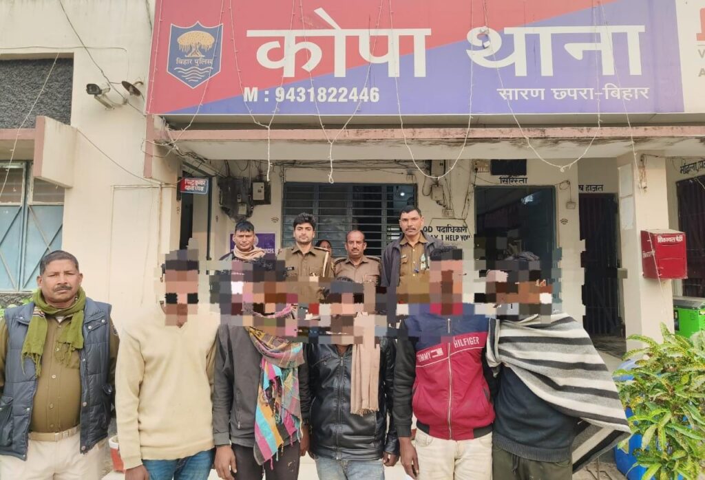 दो आभूषण दुकानों से चोरी कांड का पुलिस ने किया सफल उद्भेदन ; अंतर जिला नट गिरोह के पांच चोर गिरफ्तार, चोरी का माल बरामद