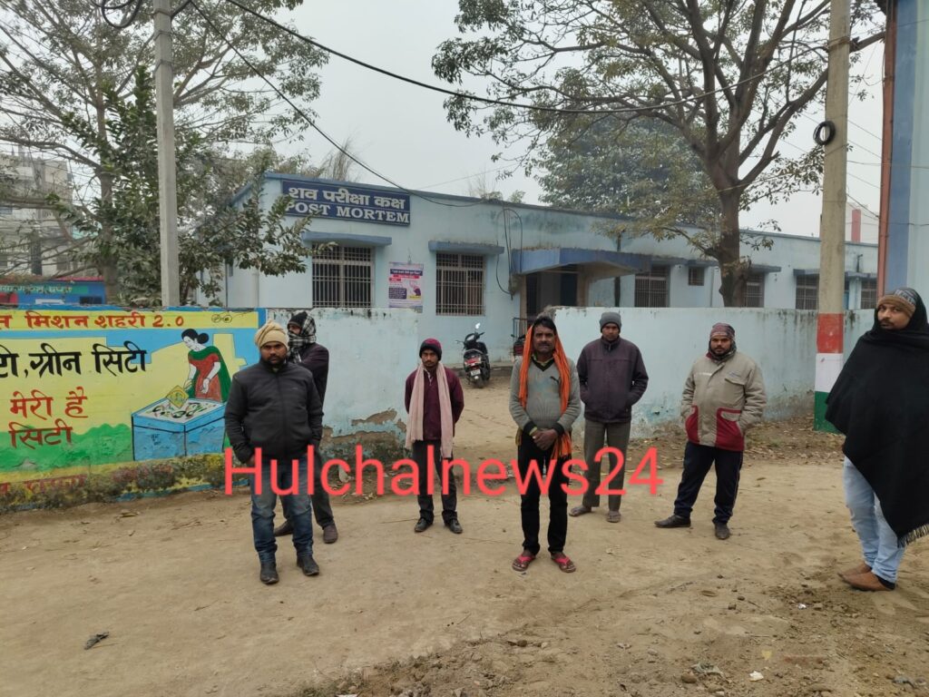 मारपीट कर युवक की हत्या के बाद फेके गए शव को पुलिस ने कुआं से किया बरामद ; जांच में जुटी पुलिस