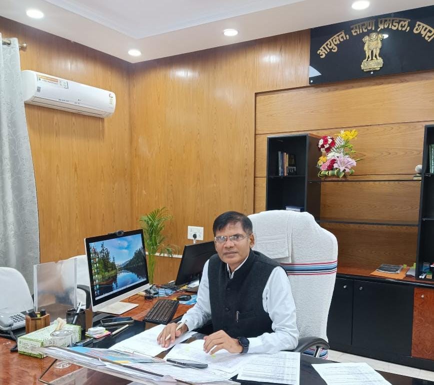प्रमंडलीय आयुक्त ने नीलाम पत्र वाद एवं राजस्व न्यायालय में संचालित वादों की की समीक्षा