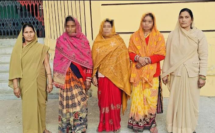 जुड़वा बहनों की हत्या मामले में तीन महिला अभियुक्त गिरफ्तार