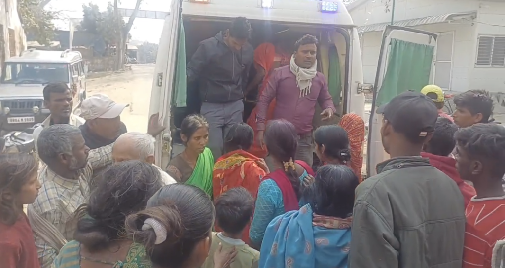 श्मशान की भूमि के विवाद को लेकर झड़प के बाद पुलिस टीम पर हमला ; महिला जवान सदर रेफर