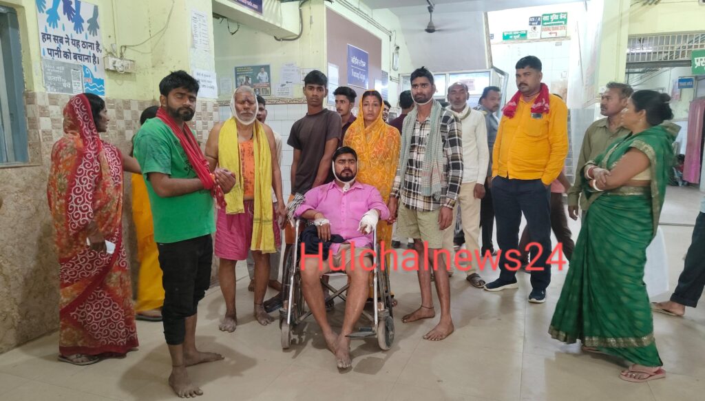 छेड़खानी के विवाद में एक परिवार के दर्जनभर लोग जख्मी ; एक पटना रेफर