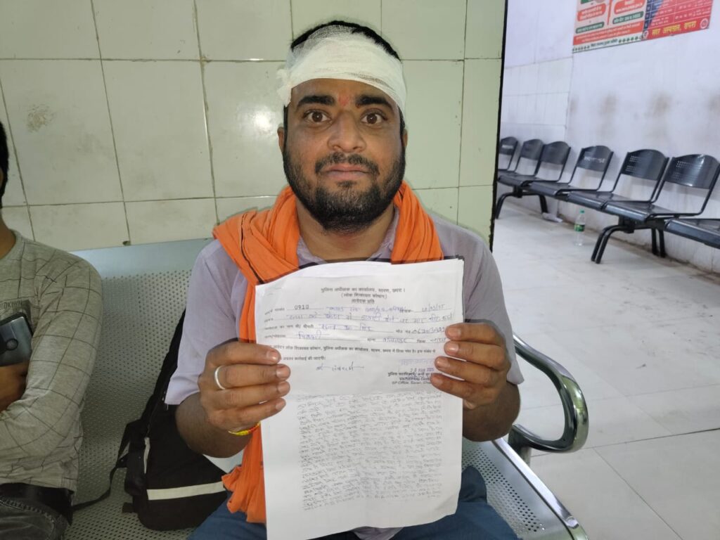 कोर्ट में गवाही देने पहुंचे जदयू प्रदेश सचिव को हत्याभियुक्तों ने मारपीट कर सिर फोड़ा ;एसपी से लगाई गुहार