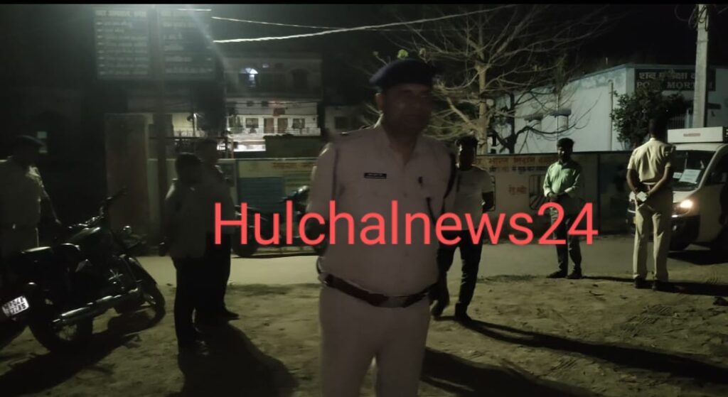बच्चे के झगड़े में समझौता के दौरान दो पक्ष में विवाद के बाद चाकू गोद कर एक युवक की हत्या ; मौके पर कैंप कर रही पुलिस