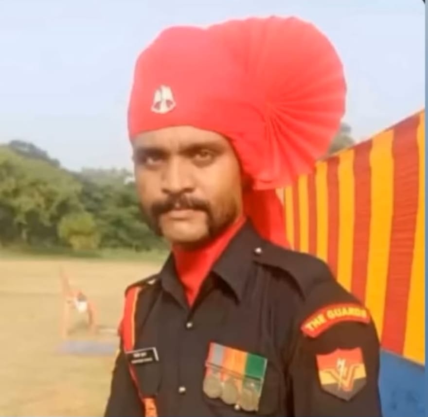 पठान कोट बॉर्डर पर तैनात सारण के आर्मी जवान हुए शहीद ; गांव में शोक की लहर
