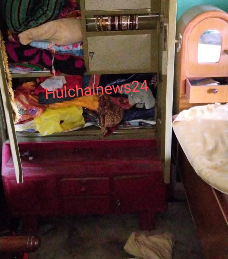 पुलिस के घर से बड़ी चोरी ; लाखों के गहने व दस्तावेज उड़ा ले गए चोर ; जांच में जुटी पुलिस