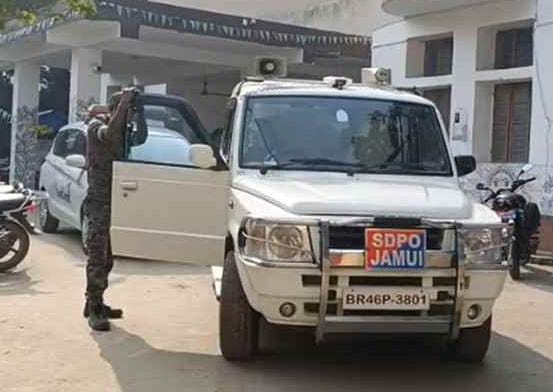दिनदहाड़े बाइक सवार बदमाशों ने शिक्षक के पिता से झपट लिया एक लाख रुपए से भरा थैला