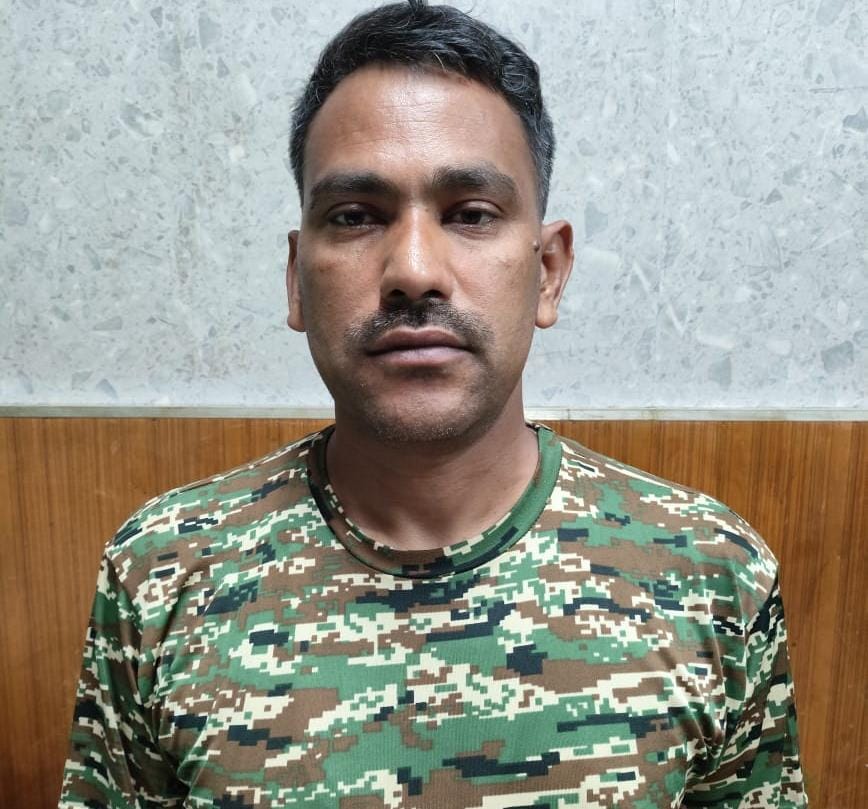 टहलने के लिए निकला सीआरपीएफ जवान रहस्यमय तरीके से हो गया गायब ; पत्नी ने दर्ज कराई प्राथमिकी