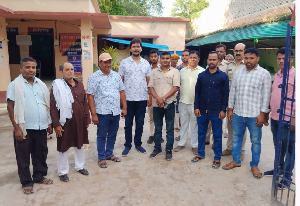 मांझी थाना के बर्बरतापूर्ण कारनामे के बाद जहां एसएसपी ने निलंबित किया, वहीं कुछ लोगों ने थानाध्यक्ष को भी दी भावभीनी विदाई ??