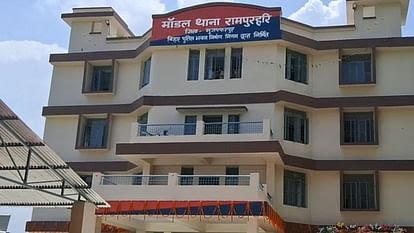 थाने से चोरी हुई शराब वाली लग्जरी कार ; ताकते रह गए मॉडल पुलिस स्टेशन के जवान