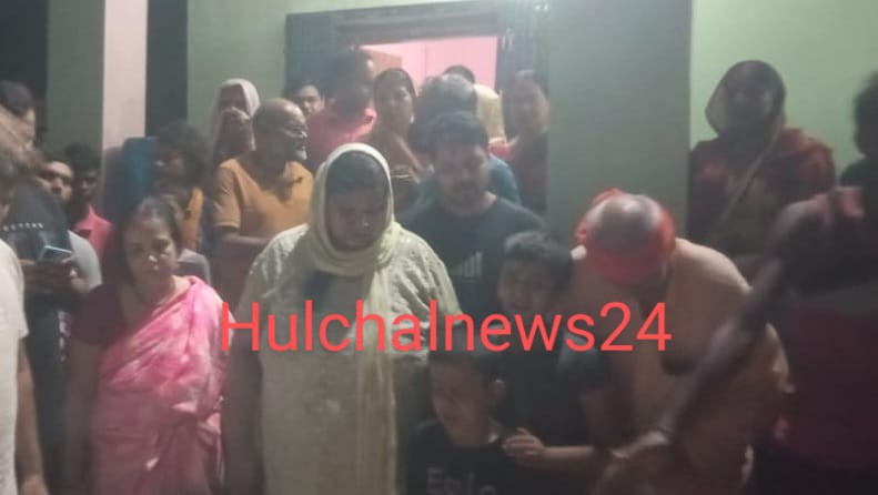 एयर फोर्स जवान का शव गांव पहुंचते ही मचा कोहराम ; राजकीय सम्मान के साथ अंतिम संस्कार