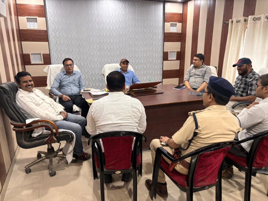 बिहार में आगामी चुनाव एवं शराबबंदी को सफल बनाने को लेकर मद्य निषेध विभाग ने यूपी मद्य निषेध विभाग के साथ की समन्वय बैठक