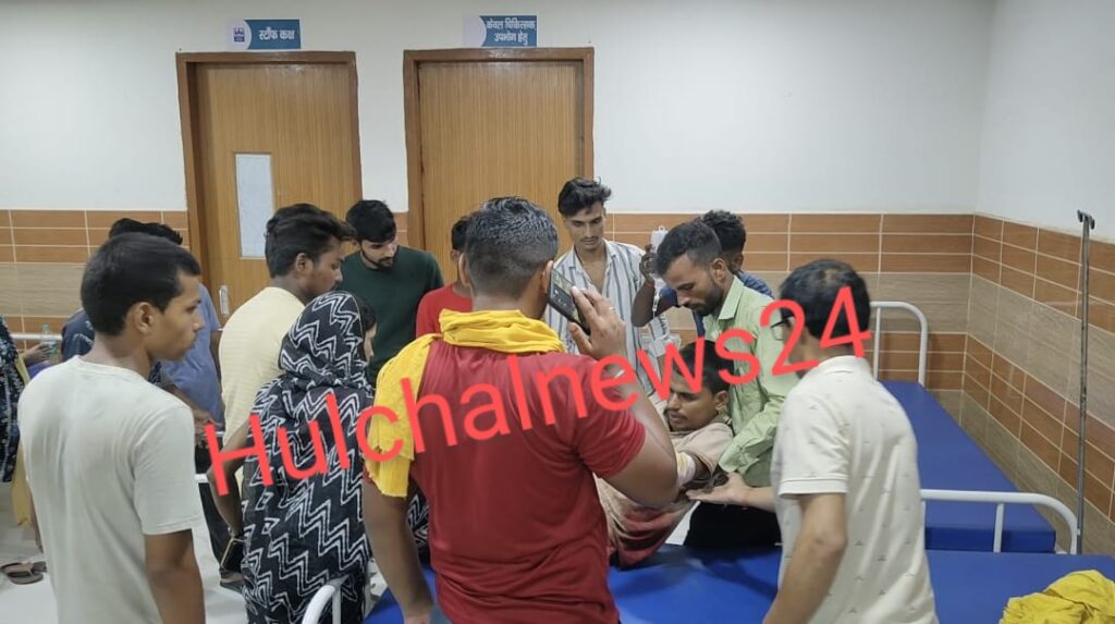 रेलवे स्टेशन के प्लेटफार्म संख्या तीन पर चाकूबाजी ; टोटो चालक गंभीर स्थिति में भर्ती