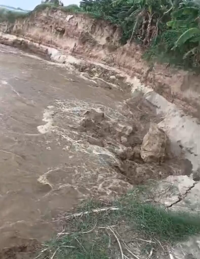 गंगा-गंडक का कहर ; सबलपुर में कटाव-बाढ़ से तबाही ; घर छोड़कर सुरक्षित स्थान पर जाने को विवश हुए ग्रामीण
