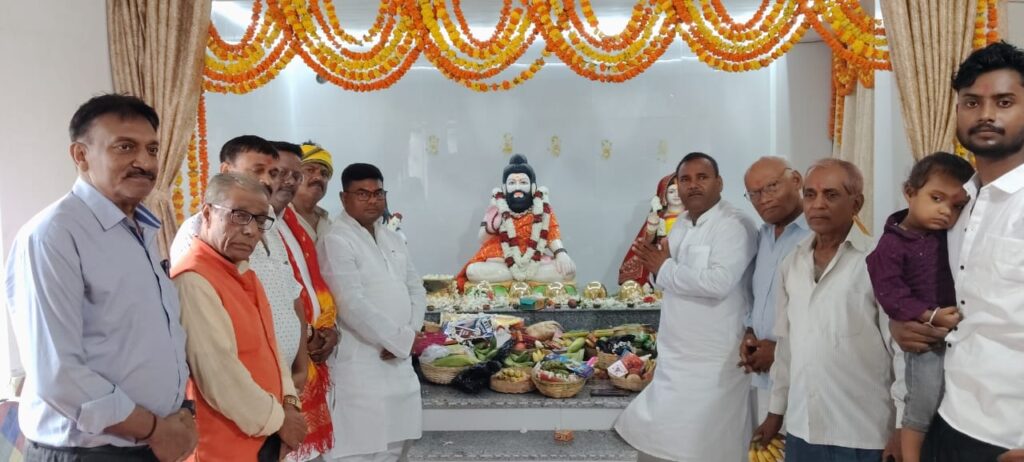 मूर्ति की प्राण-प्रतिष्ठा के साथ धूमधाम से मनाई गई बाबा गणिनाथ गोविंद जयंती ; हजारों की संख्या में पहुंचे श्रद्धालुओं ने की पूजा अर्चना
