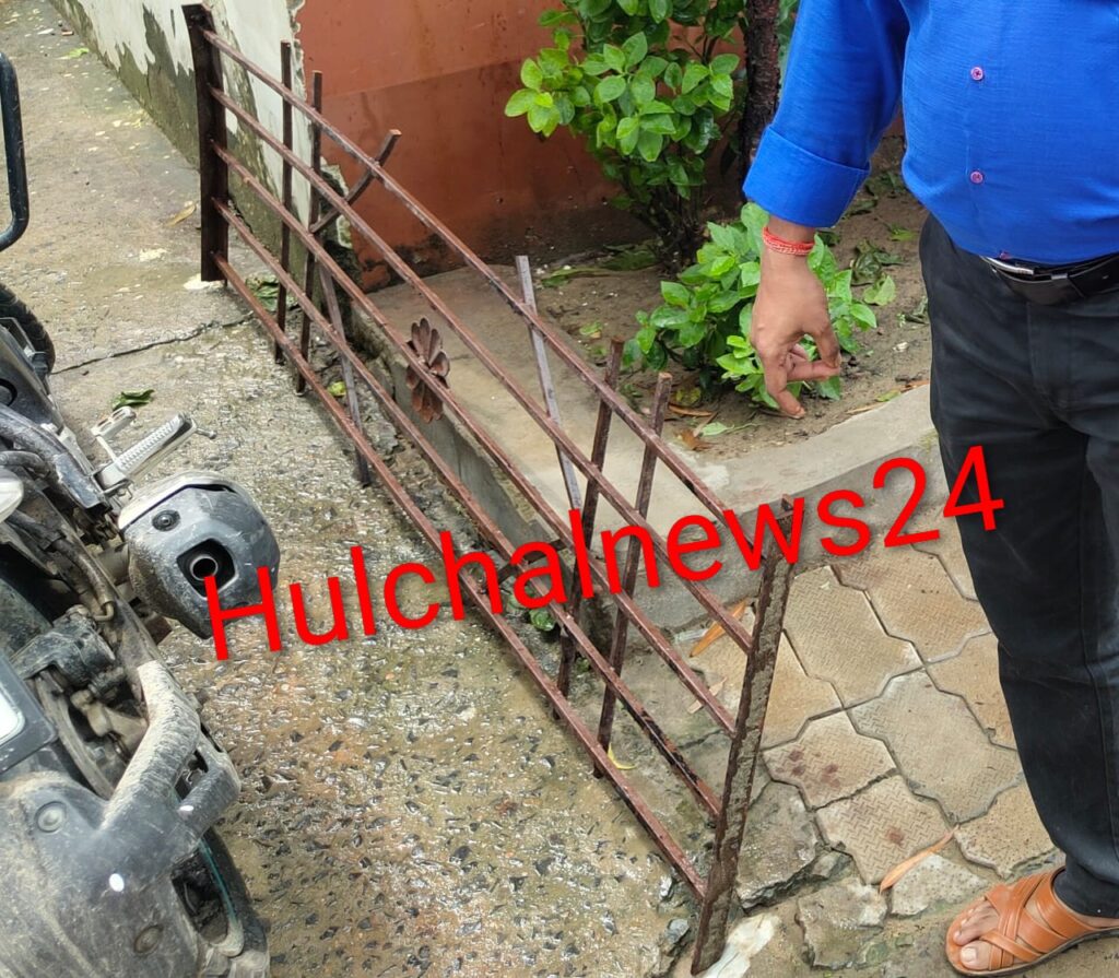 सदर अस्पताल में रंगे हाथ चोर धराया ; अस्पताल प्रशासन ने पिटाई के बाद पुलिस को सौंपा