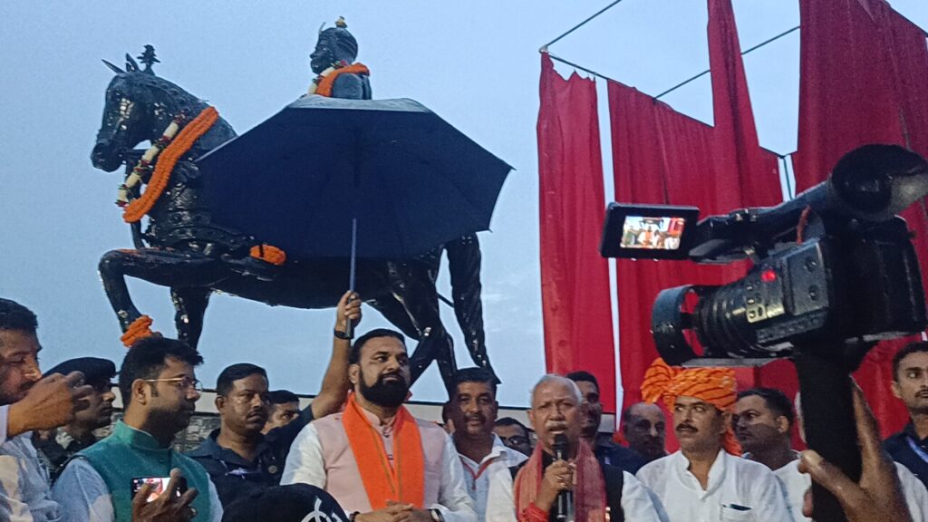 डिप्टी सीएम ने किया वीर शिरोमणि महाराणा प्रताप के प्रतिमा का अनावरण ; जय भवानी के जयकारे से गूंजा दाउदपुर ; जुटे दिग्गज