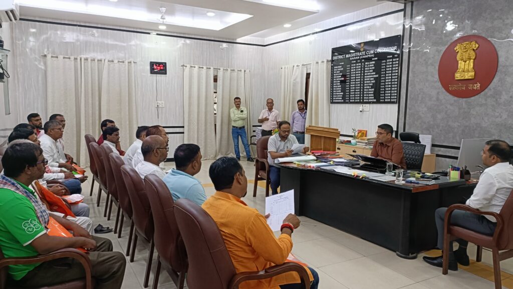 मतदाता सूची में नाम जोड़ने, सुधारने, स्थानांतरण और विलोपन का कार्य एक सतत प्रक्रिया : डीएम