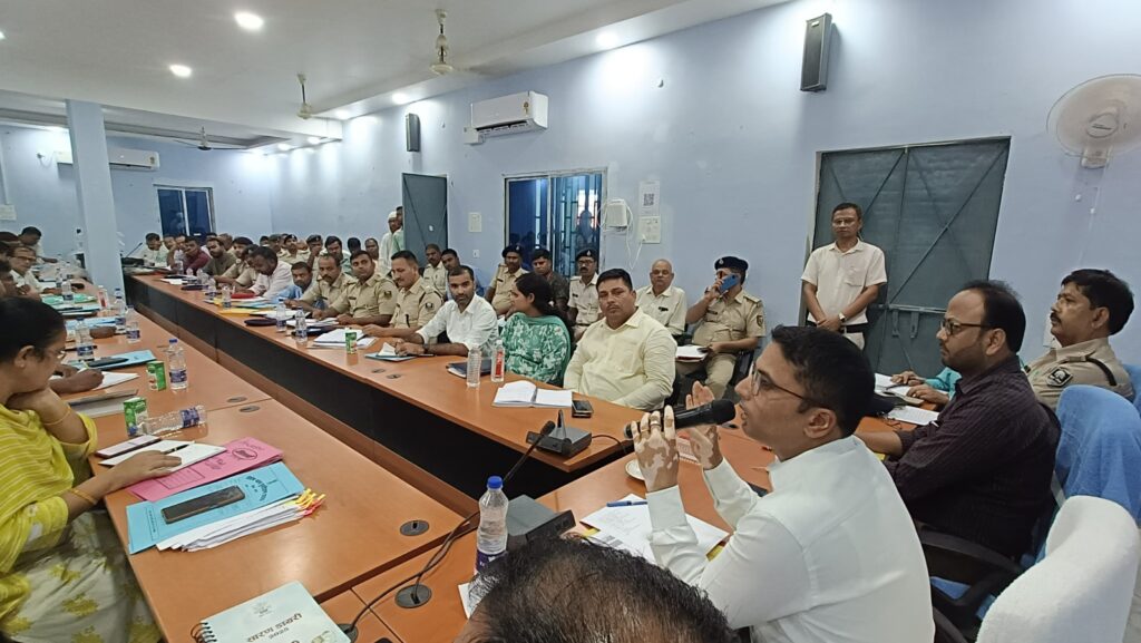 377 बूथ के 198 पीएसएल के लिए नियुक्त किए गए हैं 34 सेक्टर व पुलिस पदाधिकारी : जिलाधिकारी