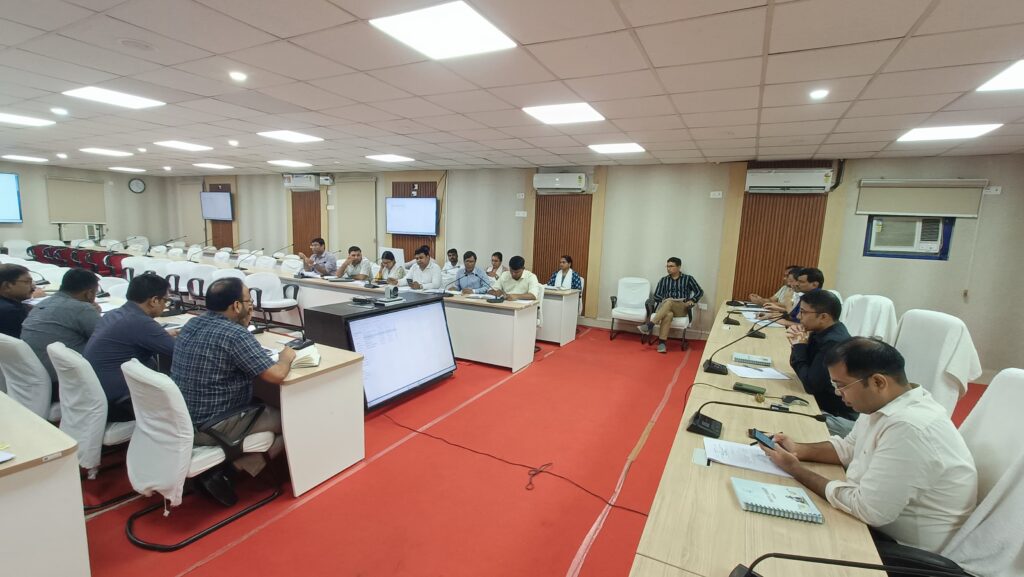 बिहार विधानसभा आम निर्वाचन की तैयारी को ले जिला निर्वाचन पदाधिकारी ने गठित 22 कोषांगों की बैठक कर दिया निर्देश