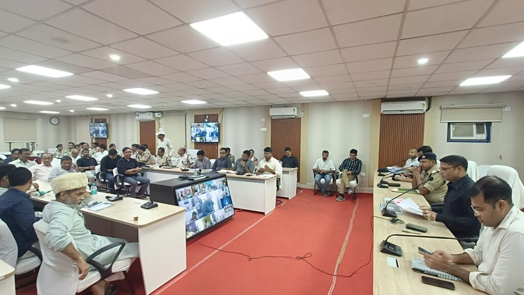 सारण में करीब 1100 प्रतिमा होगी स्थापित ; जुलूस के लिये लाइसेंस लेना अनिवार्य पर DJ पर रोक